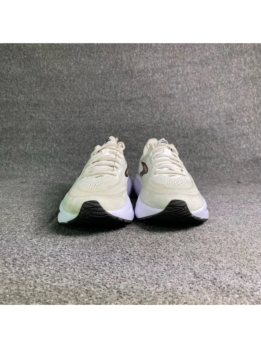 Brooks ghost 18